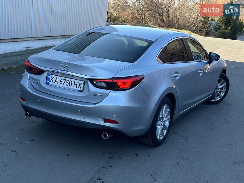 Седан Mazda 6 2016 в Мукачево
