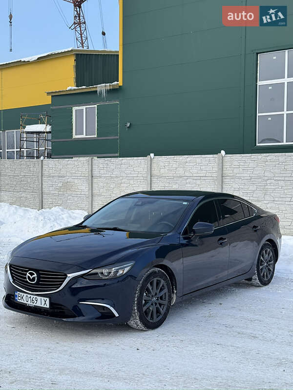Седан Mazda 6 2016 в Ровно