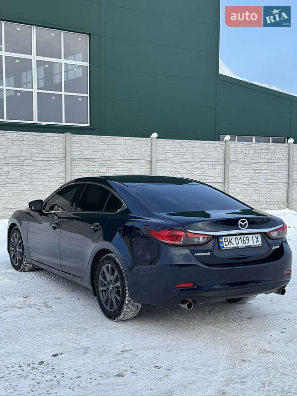 Седан Mazda 6 2016 в Ровно