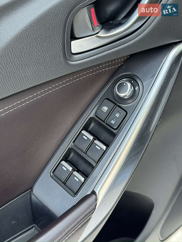 Седан Mazda 6 2016 в Ровно