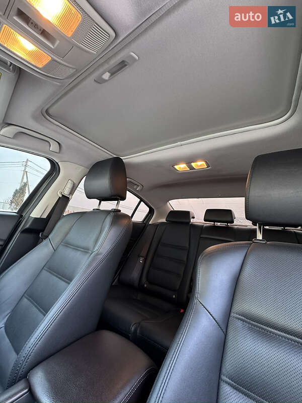 Седан Mazda 6 2016 в Ровно