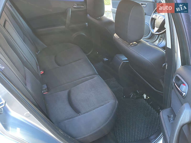 Лифтбек Mazda 6 2010 в Болехове