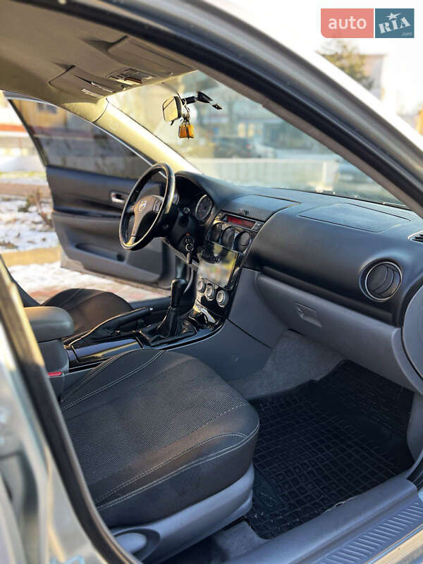 Седан Mazda 6 2004 в Одессе