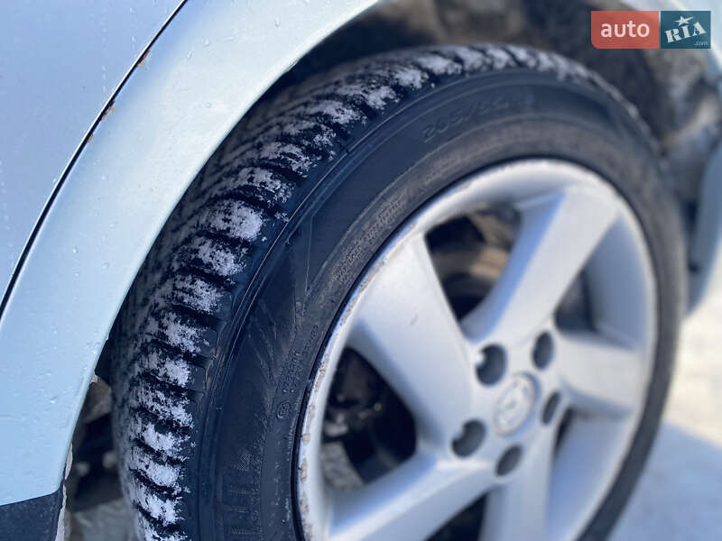 Лифтбек Mazda 6 2003 в Березному