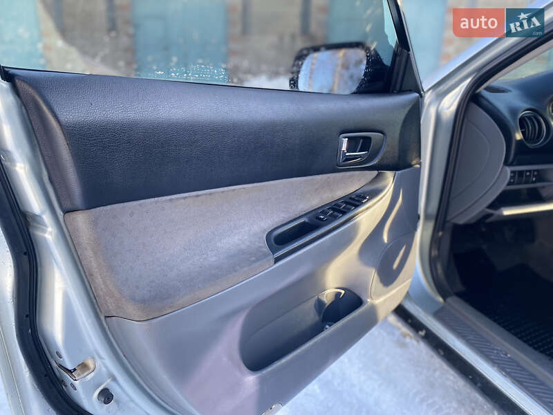 Лифтбек Mazda 6 2003 в Березному