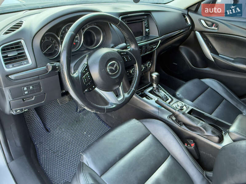 Седан Mazda 6 2014 в Борисполе