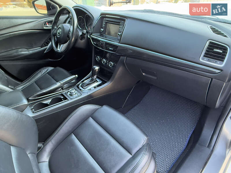 Седан Mazda 6 2014 в Борисполе
