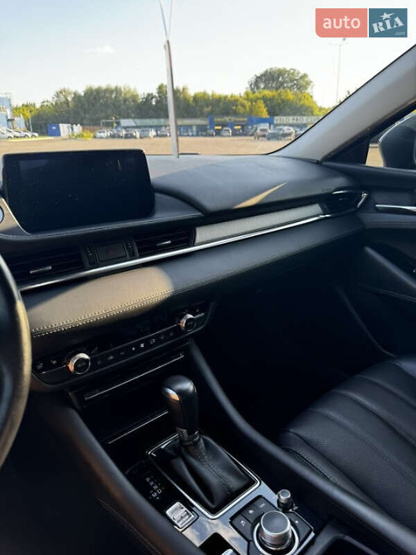 Седан Mazda 6 2018 в Львове