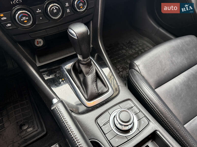 Седан Mazda 6 2014 в Киеве