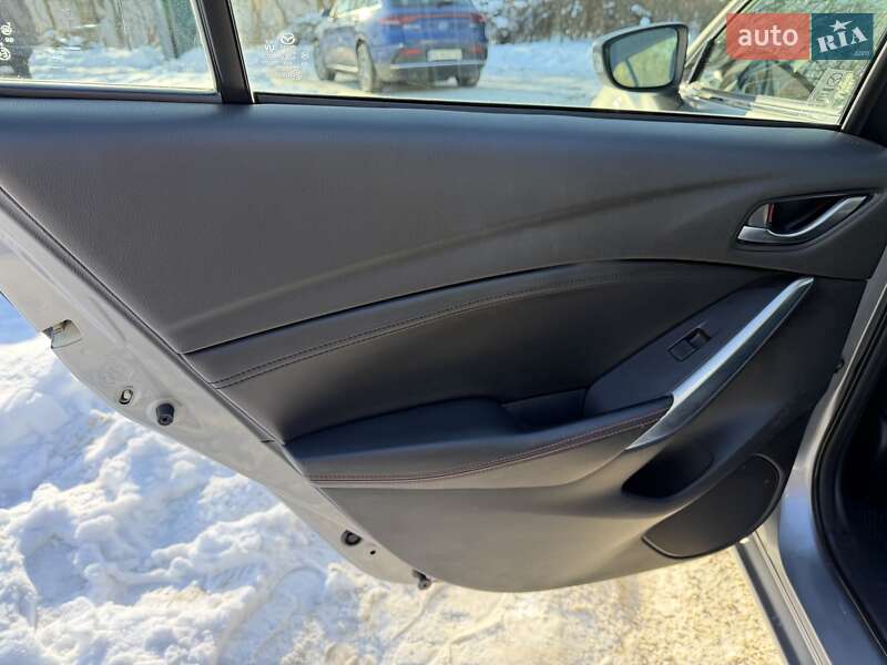 Седан Mazda 6 2012 в Львові