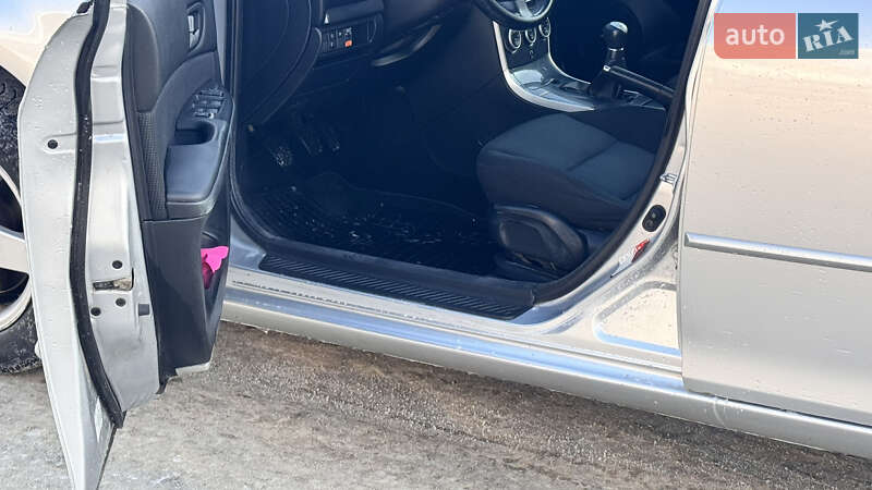 Универсал Mazda 6 2007 в Житомире