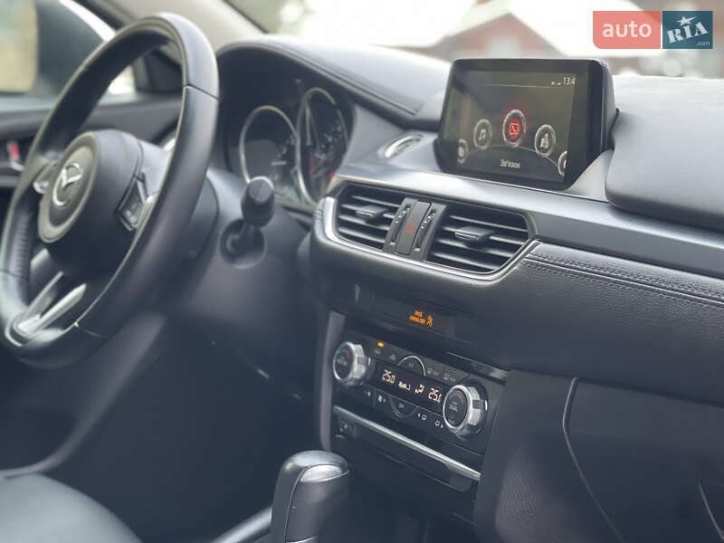Седан Mazda 6 2016 в Вінниці
