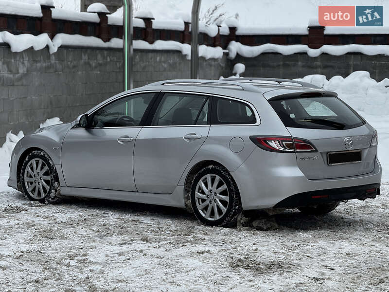 Універсал Mazda 6 2010 в Рівному