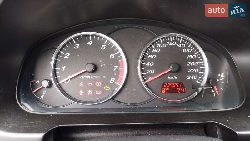 Седан Mazda 6 2003 в Запоріжжі