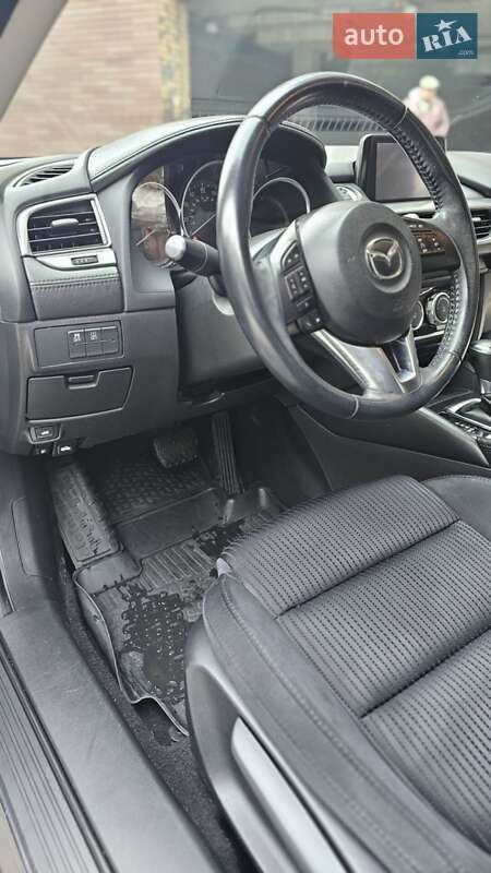 Седан Mazda 6 2016 в Киеве