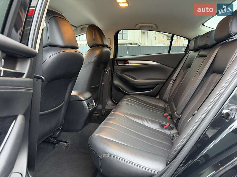 Седан Mazda 6 2018 в Ужгороді