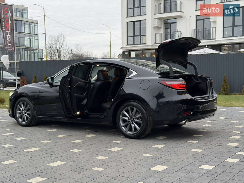 Седан Mazda 6 2018 в Ужгороді