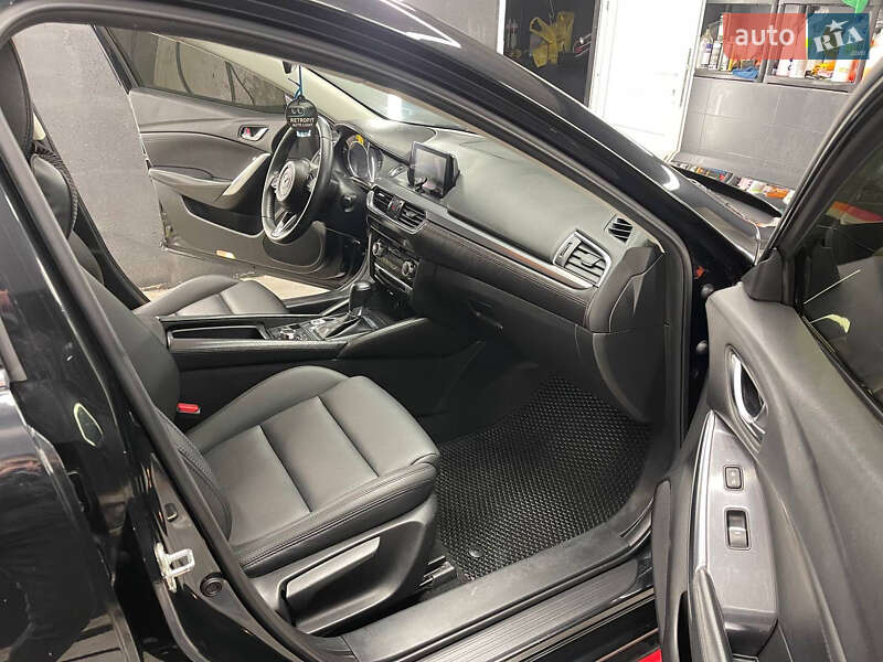 Седан Mazda 6 2016 в Дніпрі