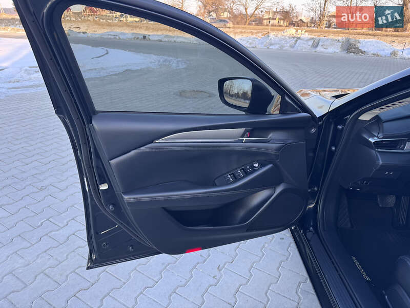 Седан Mazda 6 2018 в Бродах