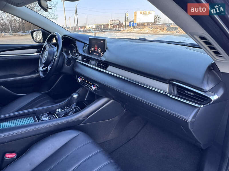Седан Mazda 6 2018 в Бродах