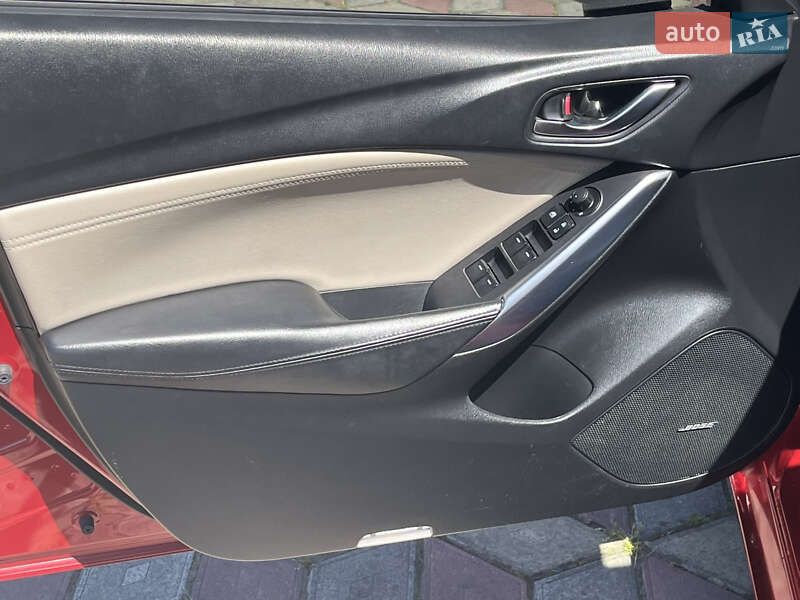 Седан Mazda 6 2014 в Косові