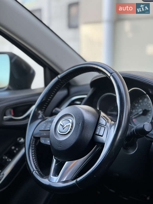 Седан Mazda 6 2016 в Миколаєві