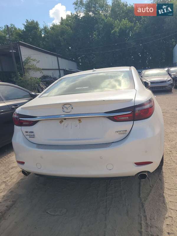 Mazda 6 2021