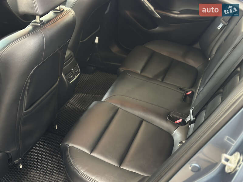 Седан Mazda 6 2014 в Дніпрі