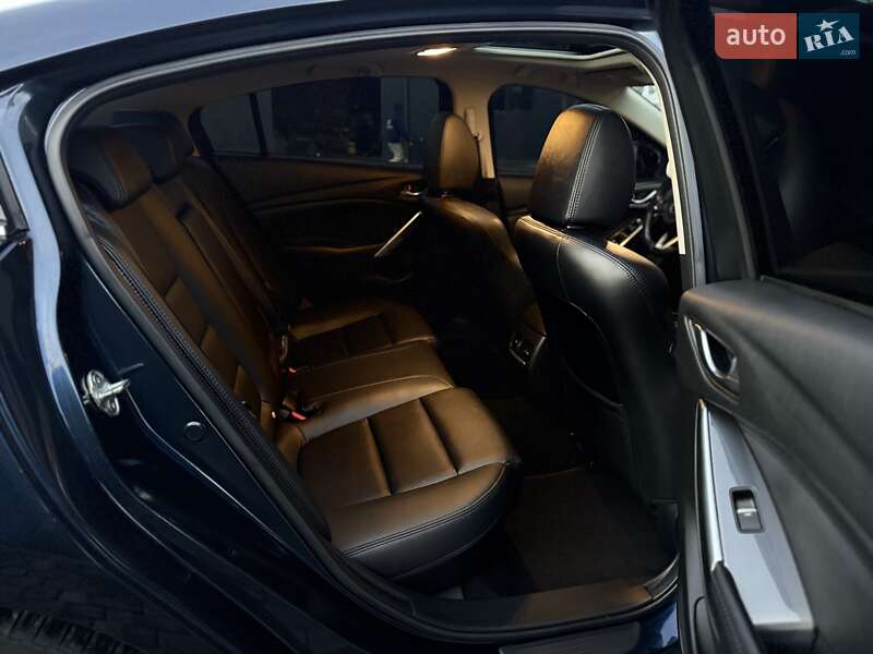 Седан Mazda 6 2017 в Львові