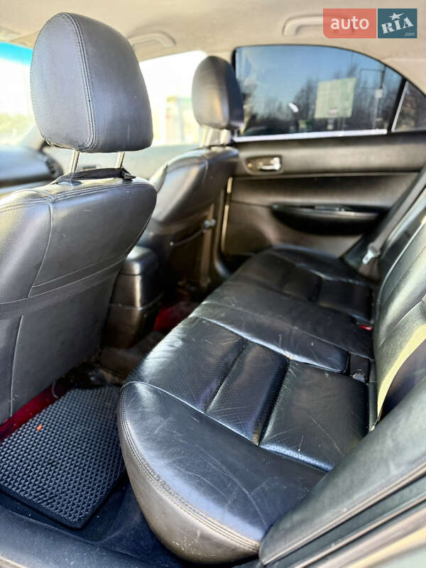 Седан Mazda 6 2002 в Киеве