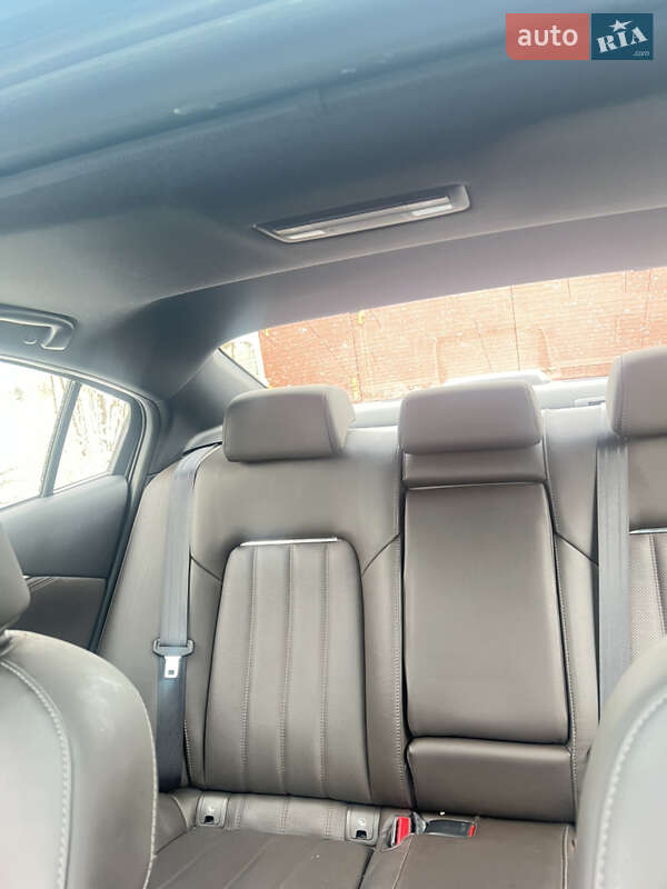 Седан Mazda 6 2018 в Козельце
