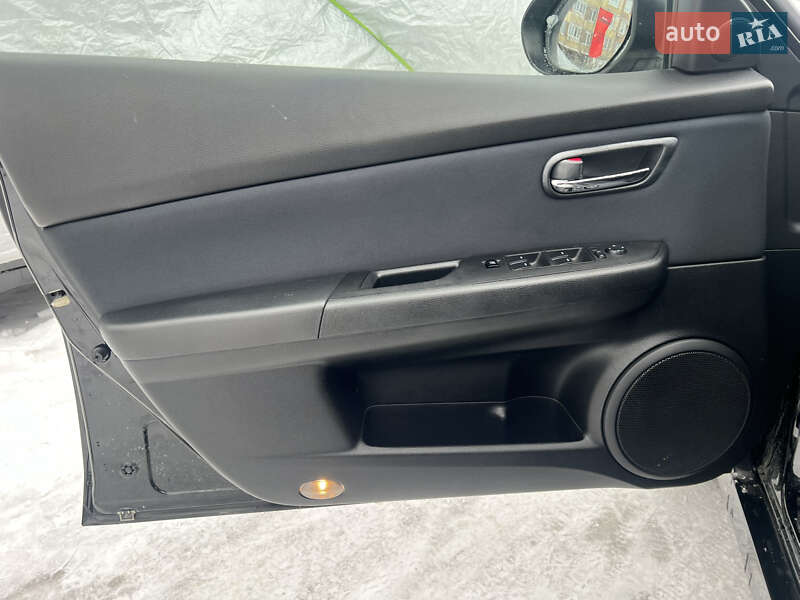 Универсал Mazda 6 2010 в Киеве