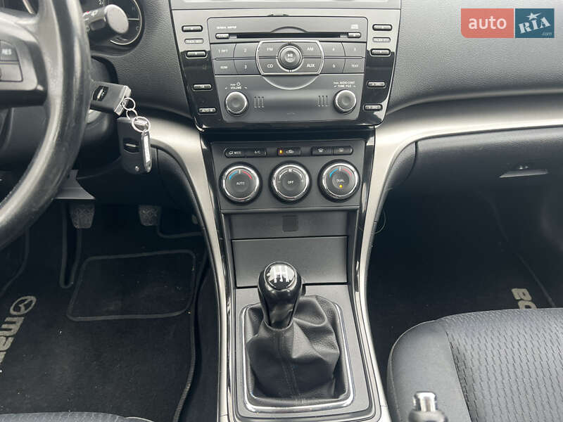 Универсал Mazda 6 2010 в Киеве