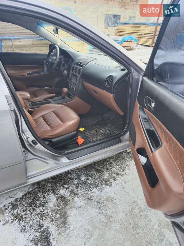Седан Mazda 6 2003 в Пирятині