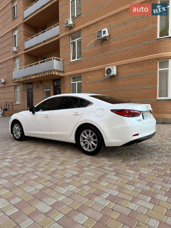 Седан Mazda 6 2015 в Кривому Розі