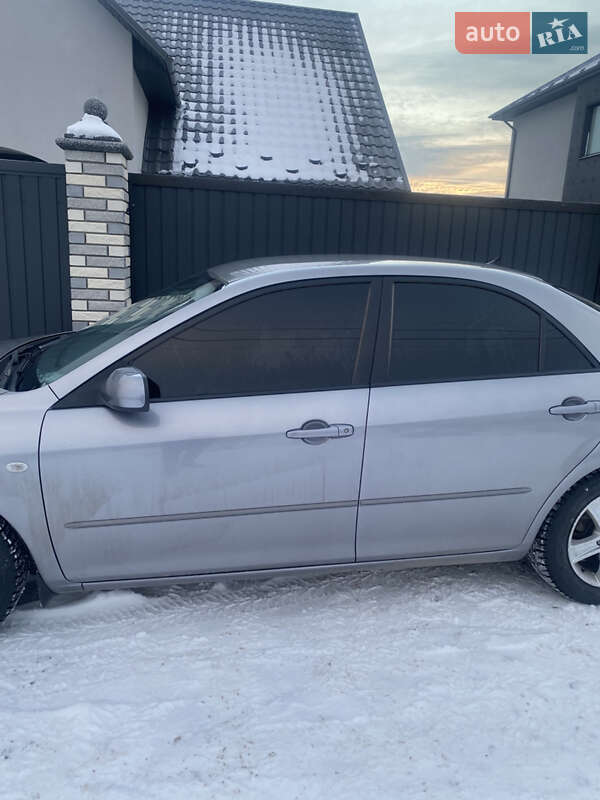 Седан Mazda 6 2007 в Чернівцях