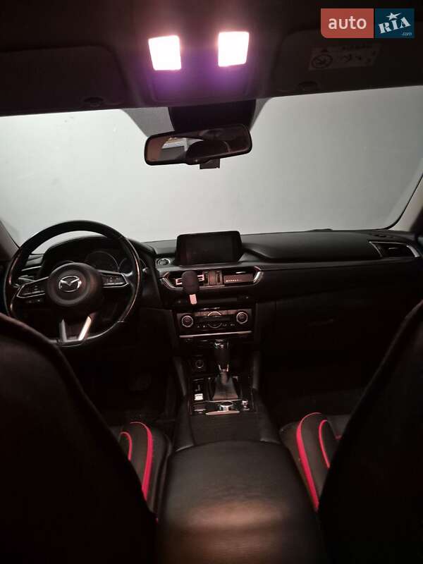Седан Mazda 6 2018 в Львове