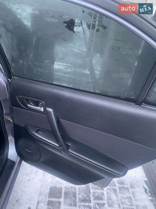 Седан Mazda 6 2007 в Чернівцях