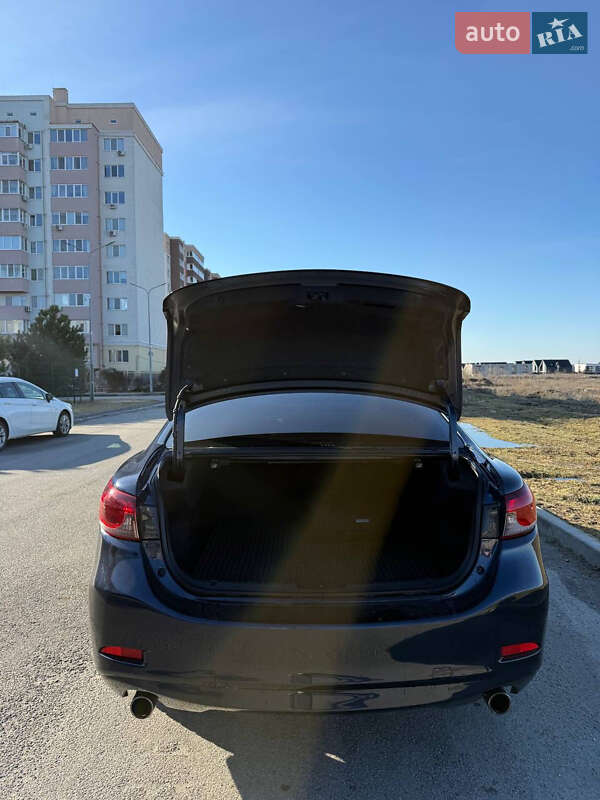 Седан Mazda 6 2014 в Днепре