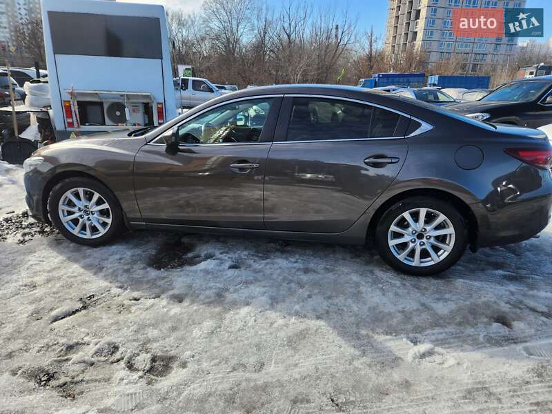 Седан Mazda 6 2016 в Киеве