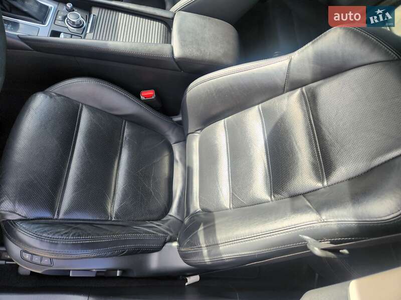 Седан Mazda 6 2016 в Киеве