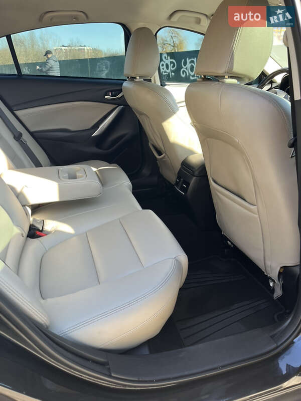 Седан Mazda 6 2013 в Ивано-Франковске