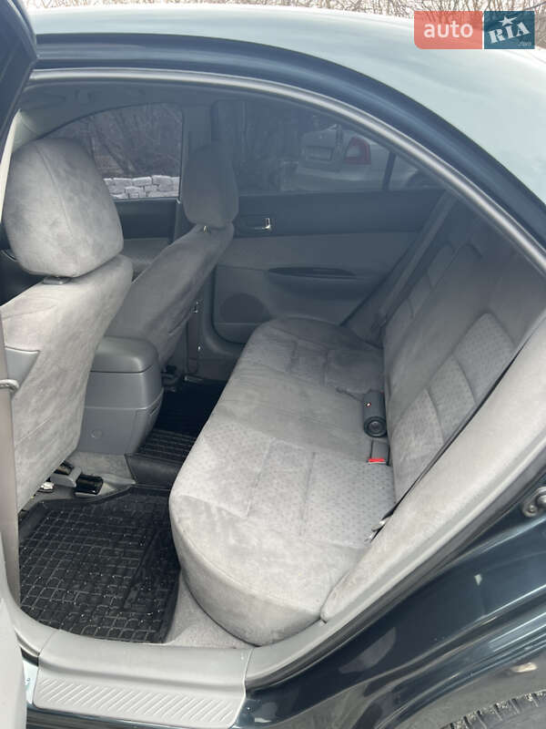 Седан Mazda 6 2005 в Днепре