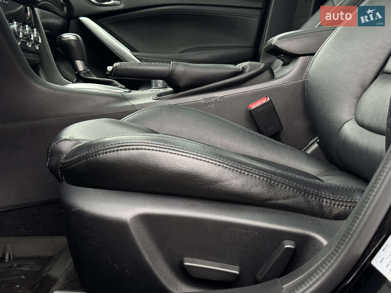 Седан Mazda 6 2014 в Івано-Франківську