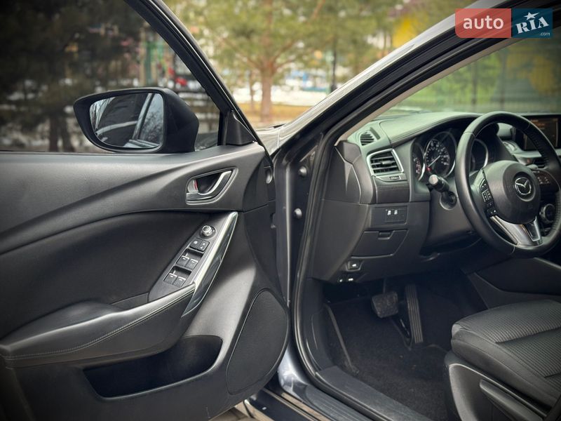 Седан Mazda 6 2016 в Ивано-Франковске