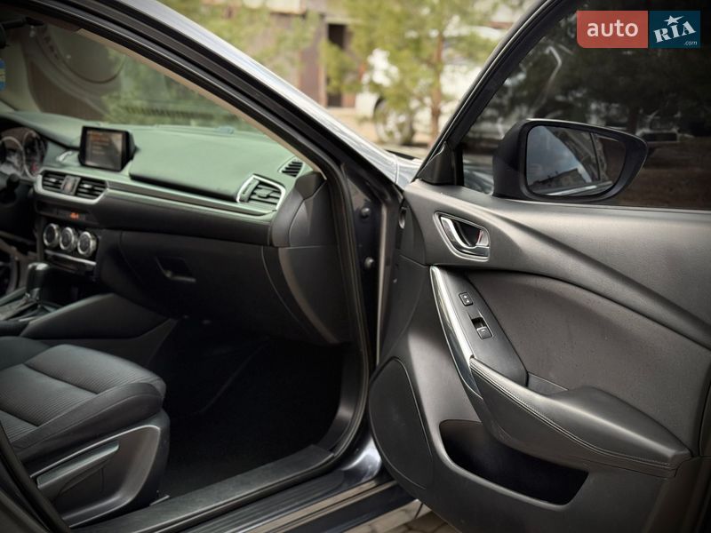 Седан Mazda 6 2016 в Ивано-Франковске