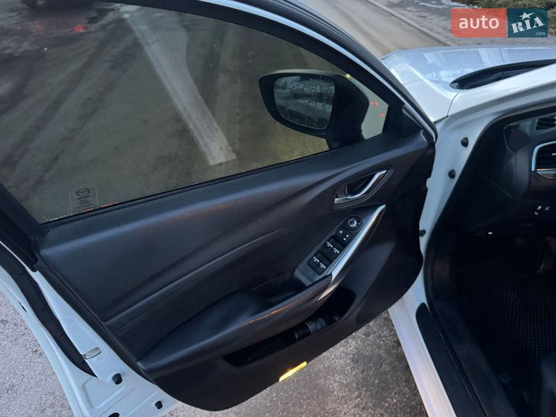 Седан Mazda 6 2016 в Вінниці