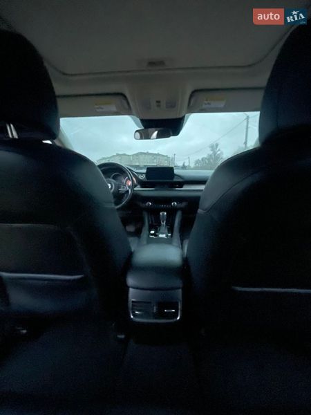Седан Mazda 6 2018 в Лановцах