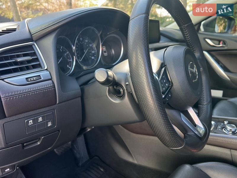 Седан Mazda 6 2016 в Львове
