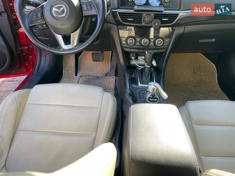 Седан Mazda 6 2014 в Киеве